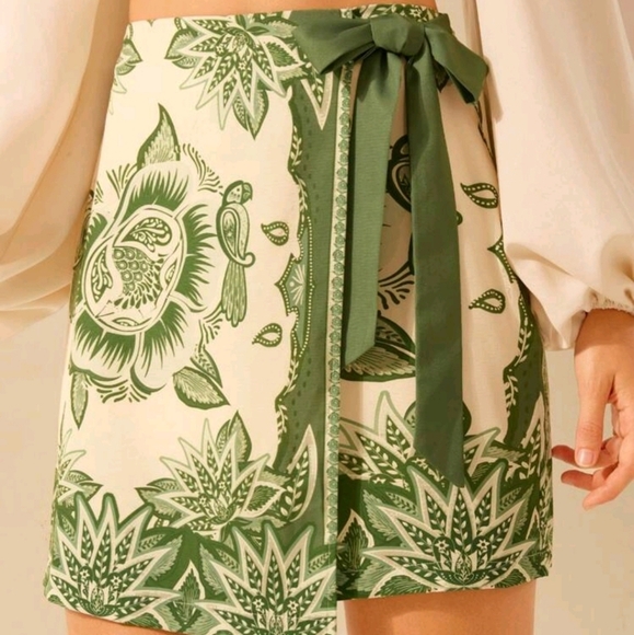 Tropical Bohemian Print, Tie-Up Green Mini Skirt, Holiday